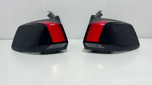 Peugeot 5008 II Rear/tail lights set 