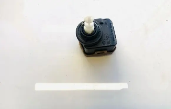 Ford Focus C-MAX Headlight level adjustment motor 00787808 007878-08