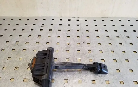 BMW X3 E83 Rear door check strap stopper