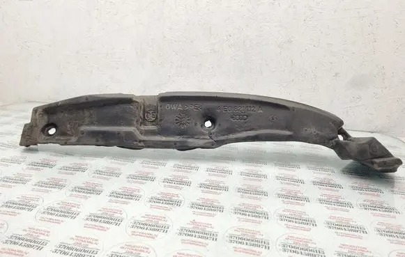 Audi A8 S8 D3 4E Fender foam support/seal 4E0821112A