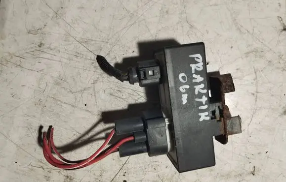 Coolant fan relay