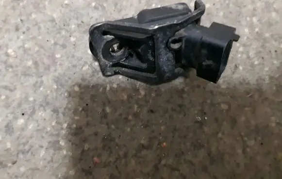 BMW 5 E39 Air pressure sensor 0281230046