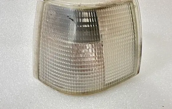 Volvo 850 Front indicator light 9151448 6817027