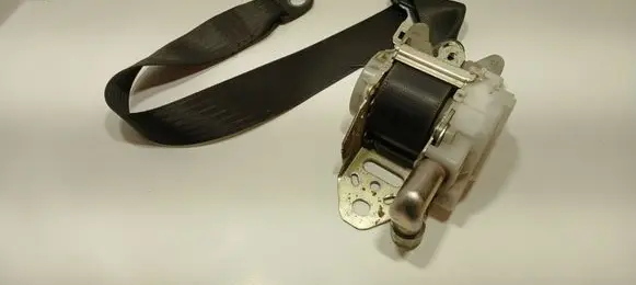Toyota RAV 4 (XA30) Front seatbelt J082512