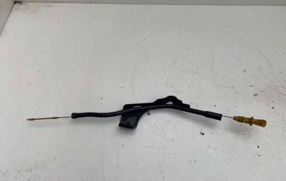 Volvo V40 Oil level dip stick 