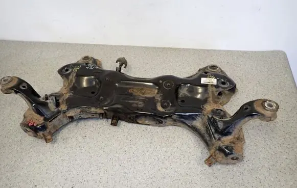 Hyundai i40 Front subframe 49500-3Z300