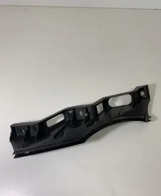 Volkswagen PASSAT B6 Front bumper mounting bracket 3C0807890