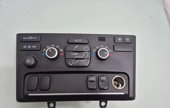 Volvo XC90 Climate control unit 30782329