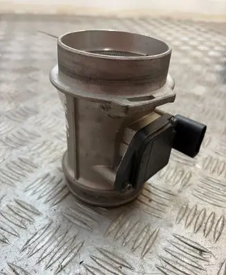 Audi A4 S4 B6 8E 8H Mass air flow meter 