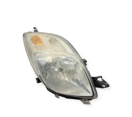 Toyota Yaris Headlight/headlamp 89900736 811100D120