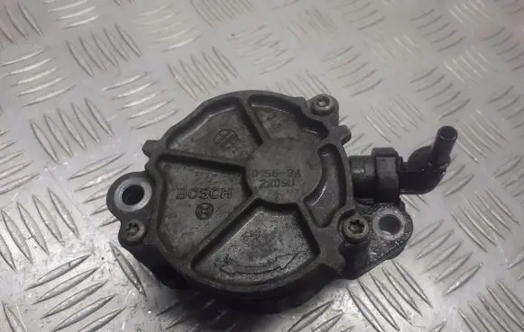 Ford C-MAX I Vacuum pump D156-2A2209U