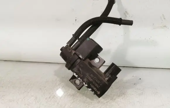 Toyota RAV 4 (XA30) Turbo solenoid valve 258190R011
