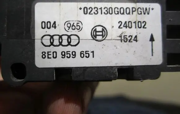 Audi A4 S4 B6 8E 8H Airbag deployment crash/impact sensor 8E0959651 240102 023130600PGW
