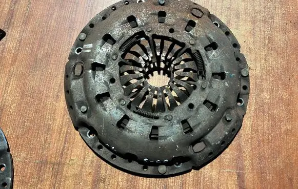 Volvo S60 Pressure plate 