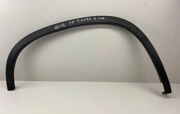 Volkswagen Tiguan Rear arch 5N0854820C