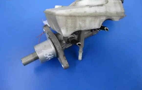 Volvo C30 Master brake cylinder