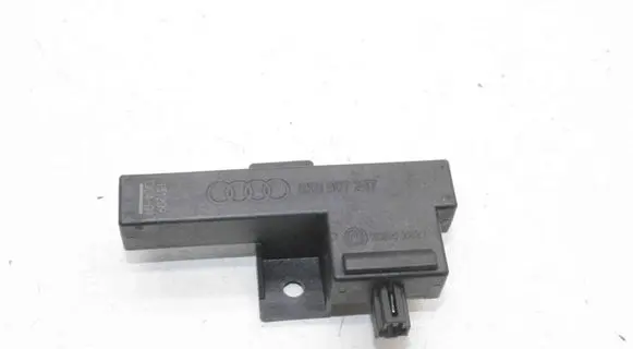 Audi A8 S8 D4 4H Keyless system antenna 8K0907247