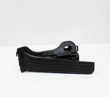 Volkswagen Jetta VI Accelerator throttle pedal 1K1723503AF