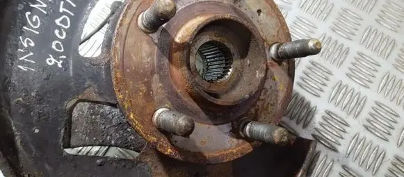 Opel Insignia A Front wheel hub