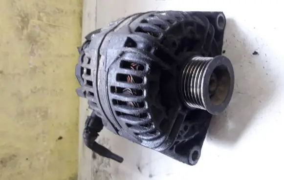 Opel Zafira A Generator/alternator