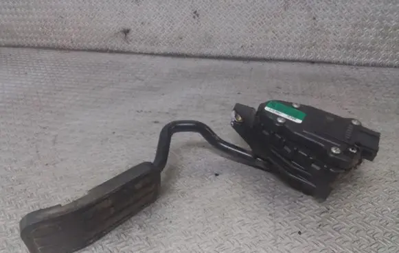 Volkswagen Sharan Accelerator throttle pedal 7M3721603A