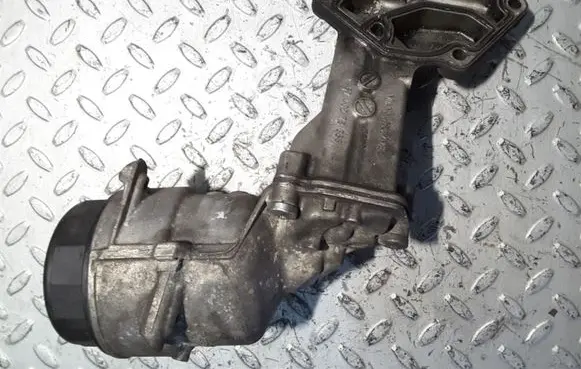 Mercedes-Benz GLK (X204) Oil filter mounting bracket A6421800010 6740273366 6740230490