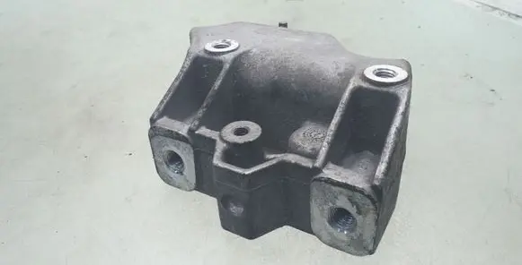 Audi A3 S3 8P Gearbox mounting bracket 1K0199111E