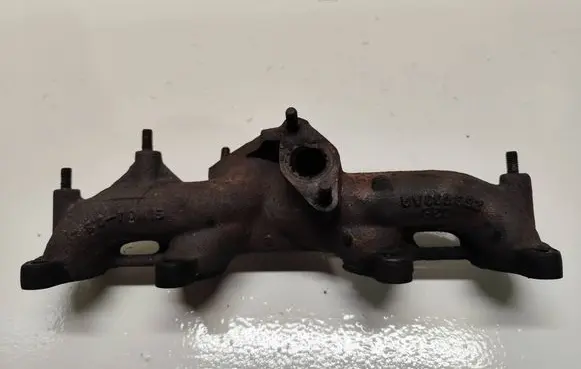 Exhaust manifold
