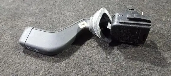 Opel Astra F Wiper control stalk 90124931 90191942