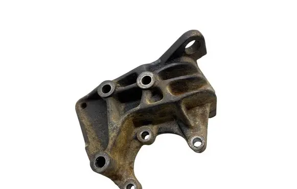 Volkswagen Multivan T4 Power steering pump mounting bracket 074199207B