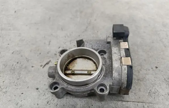 Mercedes-Benz CLK A208 C208 Throttle body valve 