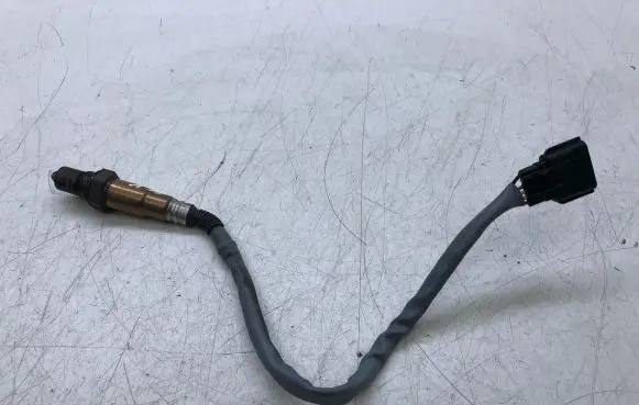 Nissan X-Trail T32 Lambda probe sensor 0281004221 226A41733R