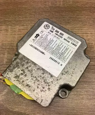 Volkswagen Touran I Airbag control unit/module 1T0909605 5WK4315Q