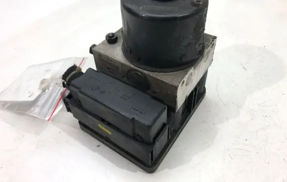 Volkswagen Golf IV ABS Pump 1C0907379C