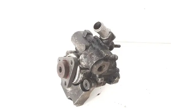 BMW X5 E53 Power steering pump 6756737 32427786812 7786812
