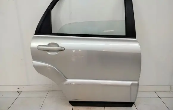 KIA Sportage Rear door 