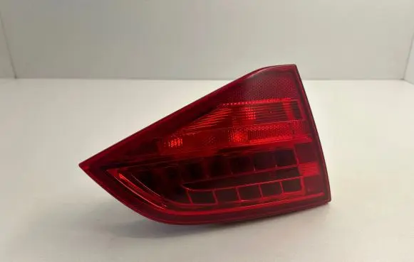 Audi A4 S4 B8 8K Tailgate rear/tail lights 8K9945093B 110310L
