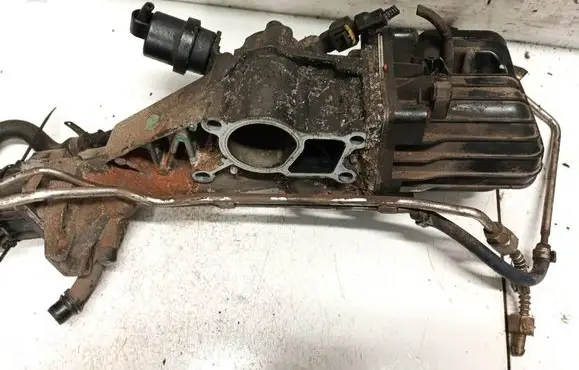 Opel Insignia A EGR valve cooler 