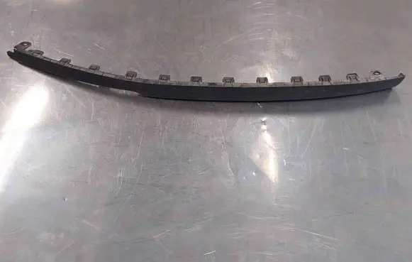 Opel Meriva B Front bumper lip 13267706 475498858