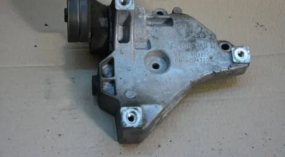 Volkswagen Sharan Generator/alternator belt tensioner 03C903143B