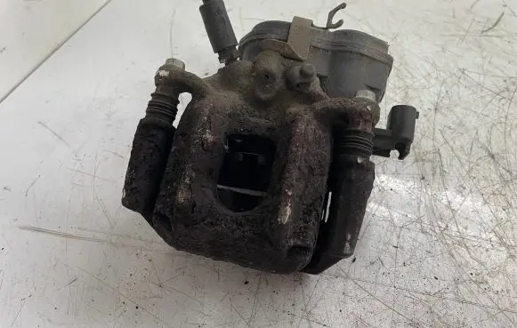 BMW X3 F25 Rear brake caliper 32349660
