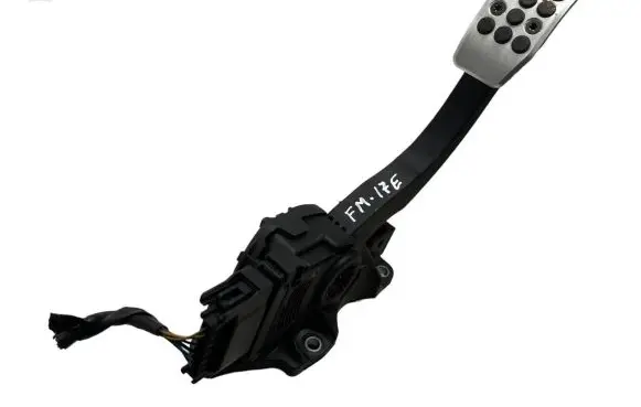 Ford Mondeo MK IV Accelerator throttle pedal 6G929F836RC