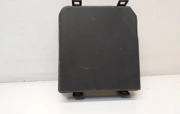 Nissan Qashqai Fuse box cover