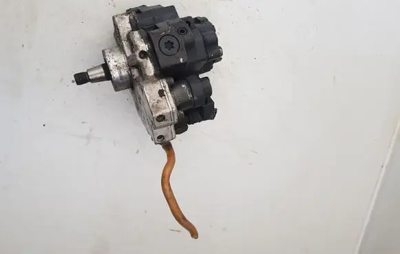 Audi A6 S6 C6 4F Fuel injection high pressure pump 059130755J