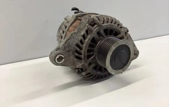 Mazda 6 Generator/alternator A2TJ0681A