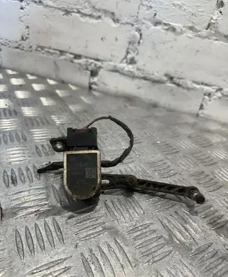 BMW 5 F10 F11 Headlight/headlamp level sensor 6784075