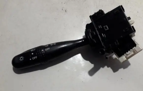 Suzuki Grand Vitara II Indicator stalk 173744