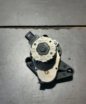 Mercedes-Benz A W168 Air flap motor/actuator A1688201442 5399046150