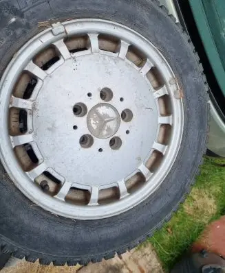 Mercedes-Benz 190 W201 R15 alloy rim 