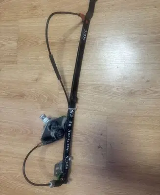 Volkswagen Transporter - Caravelle T4 Front door manual window regulator 